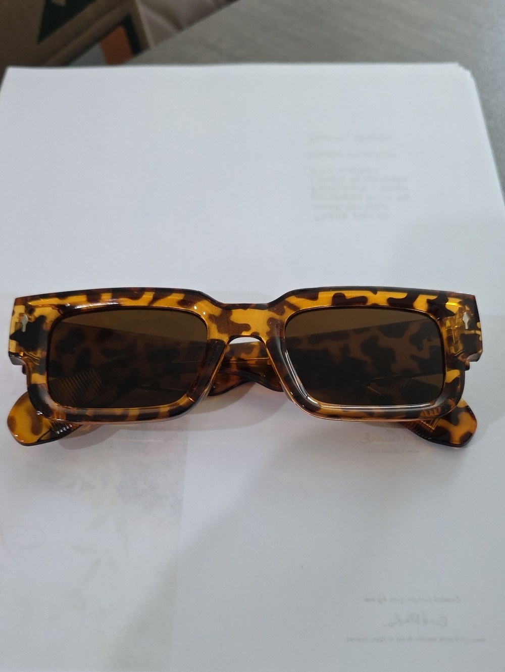 Tortoiseshell Rectangle Sunglasses - Brown